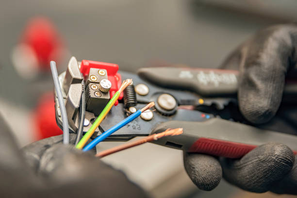 Best Emergency Electrician Near Me  in Caledonia, WI
